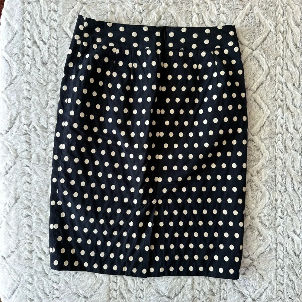Banana Republic Navy White Polka Dot Pencil Skirt size 2